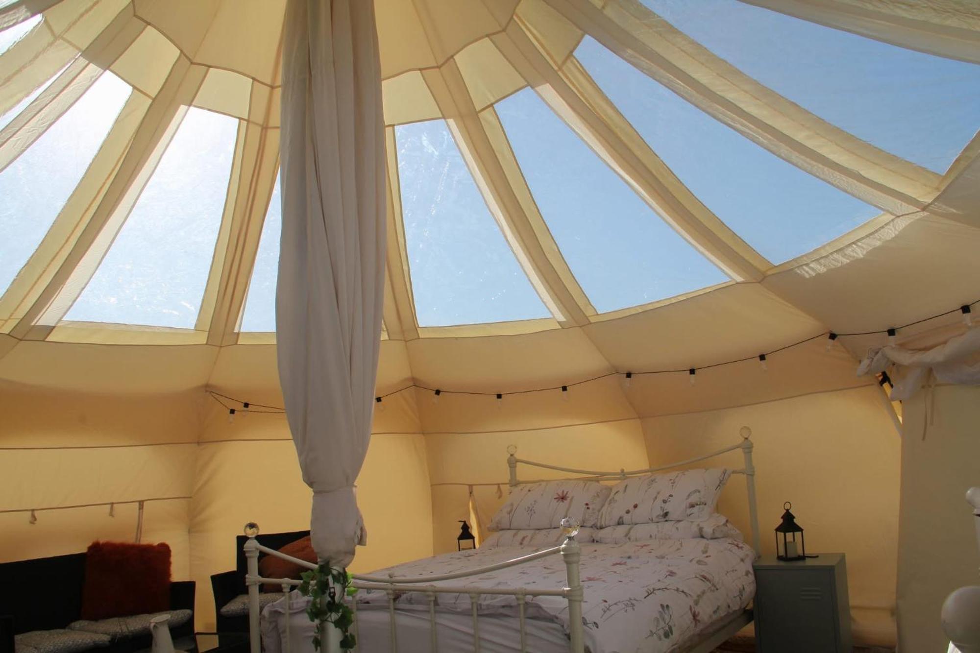 Tal-Y-Fan Farm 6M Stargazer Tent Bridgend  Bagian luar foto